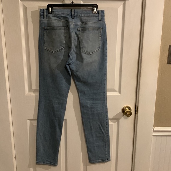 Marine Layer Original Slim in Medium Light Indigo Women Jeans - Picture 2 of 14